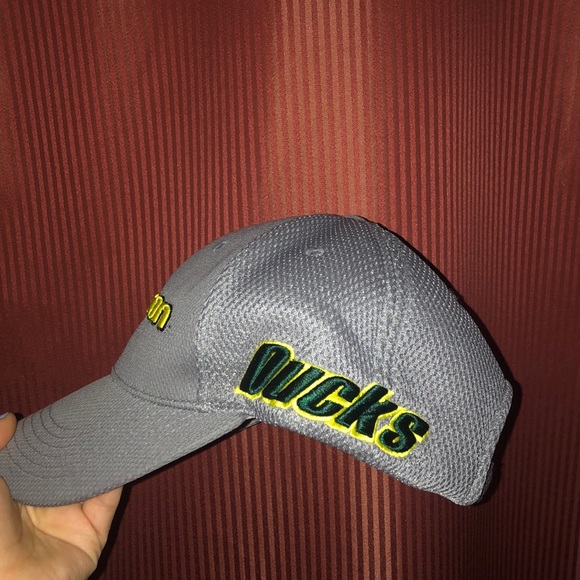 Oregon Ducks Hat - Picture 2 of 3